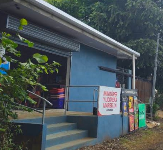 Mini Super Marbella in Marbella, Costa Rica